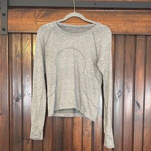 LuluLemon Women's Long Sleeve Top